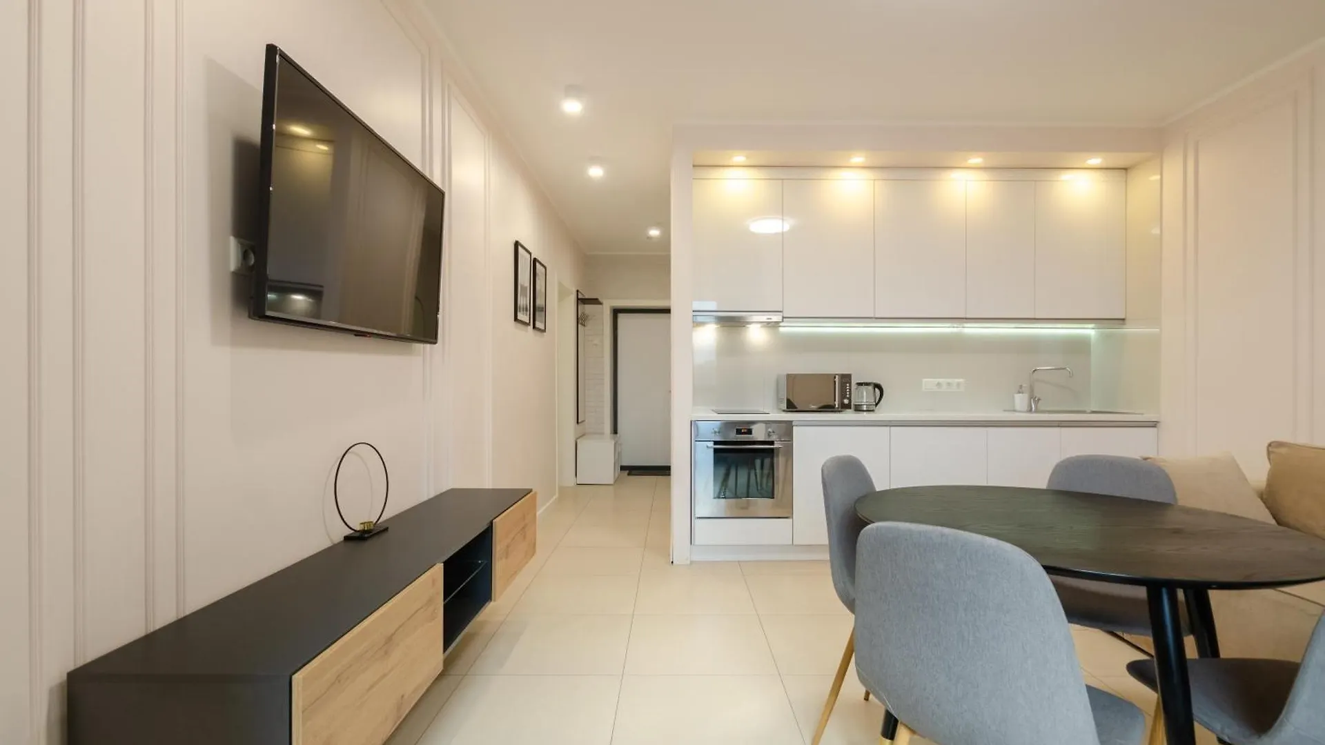 Petrovdom Apartments 13-141 In Rc New York Concept House, 74 Antonovycha Street Kyiv